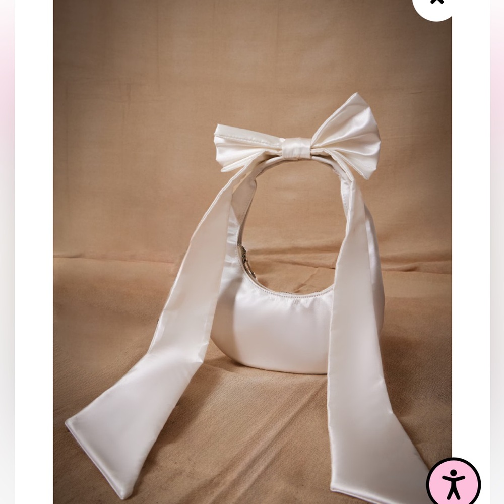 Perfect accessory for any bridal outfit, satin material - not too big or small